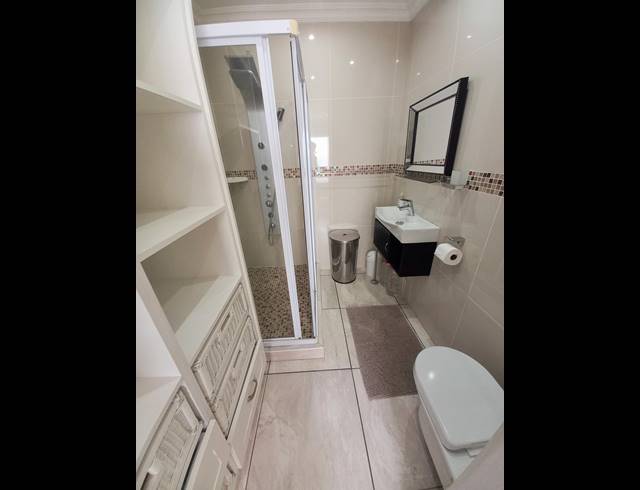 2 BEDROOM APARTMENT FOR SALE IN UVONGO